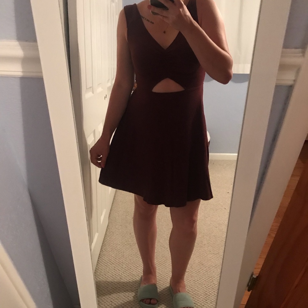 Abercrombie & Fitch Off-the-Shoulder Cutout Dress